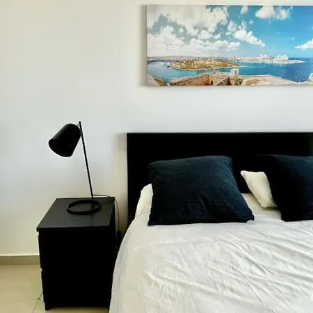 Апартаменты 2 Bedroom In St Pauls Bay *