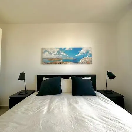 2 Bedroom In St Pauls Bay Апартаменты *