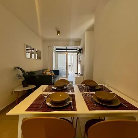 2 Bedroom In St Pauls Bay Apartament
