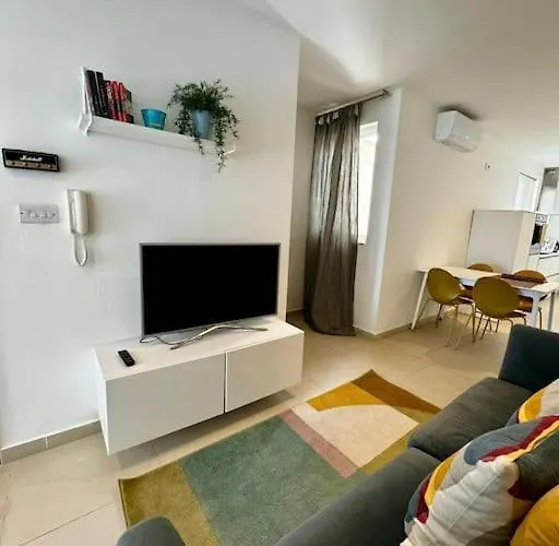 Apartman 2 Bedroom In St Pauls Bay San Pawl il-Baħar